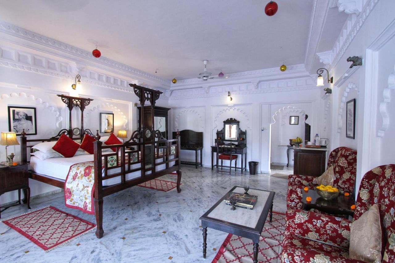 Amet Haveli - A Heritage Hotel Удайпур Экстерьер фото