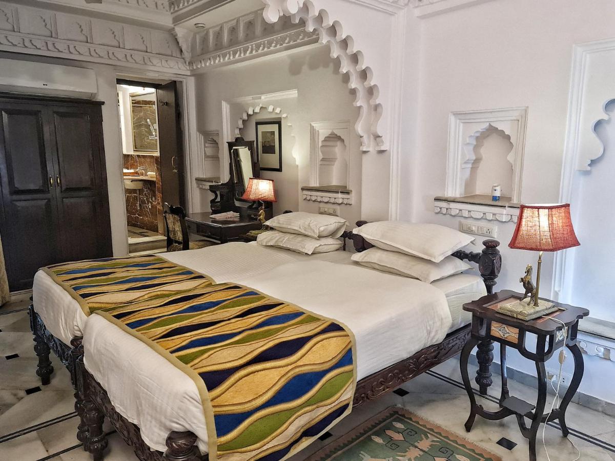 Amet Haveli - A Heritage Hotel Удайпур Экстерьер фото