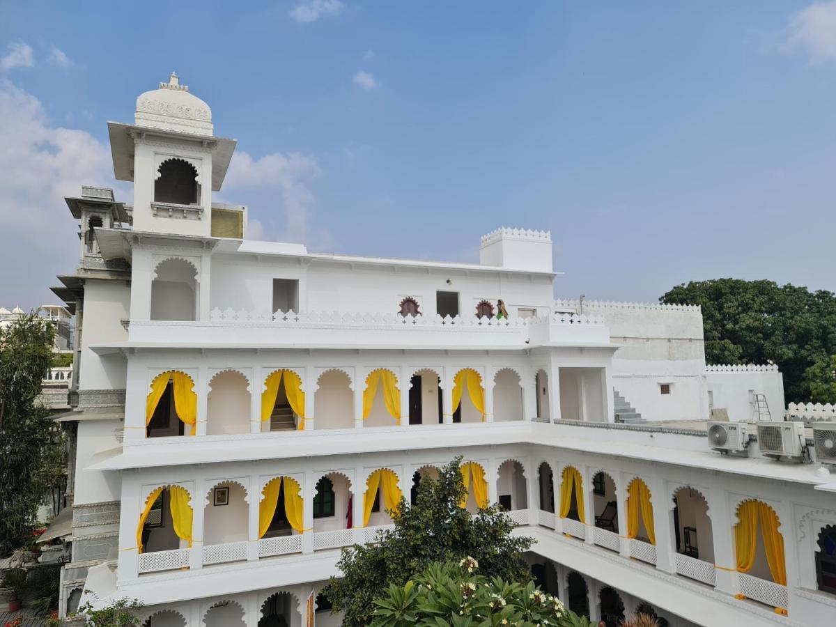 Amet Haveli - A Heritage Hotel Удайпур Экстерьер фото
