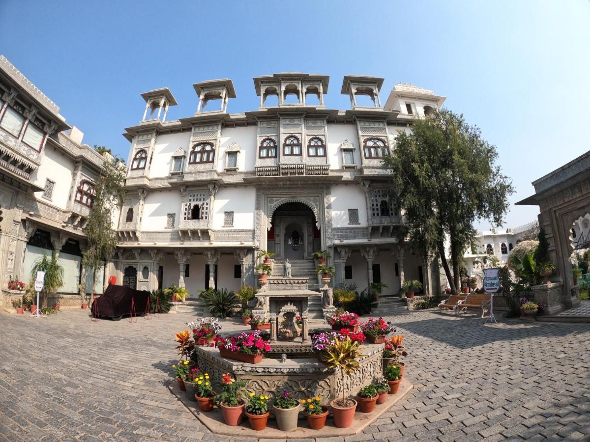 Amet Haveli - A Heritage Hotel Удайпур Экстерьер фото