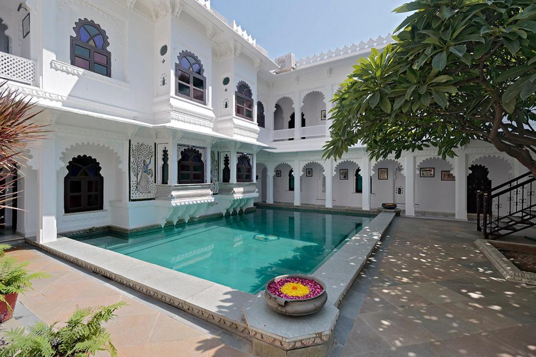 Amet Haveli - A Heritage Hotel Удайпур Экстерьер фото