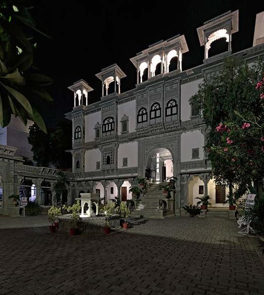 Amet Haveli - A Heritage Hotel Удайпур Экстерьер фото